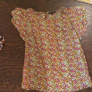 Rose and Thyme floral short sleeve top